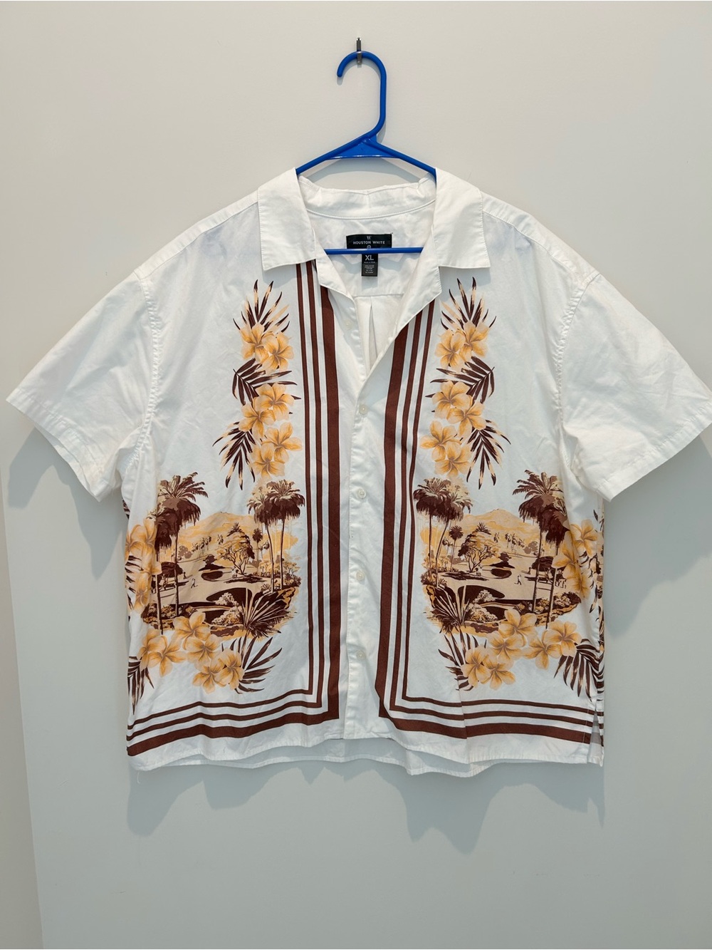 Miami style button up crisp cotton short sleeve top